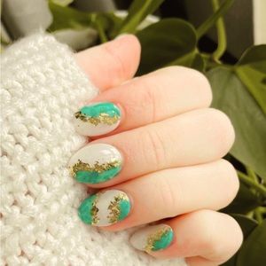 Blue/Gold Marble Nails